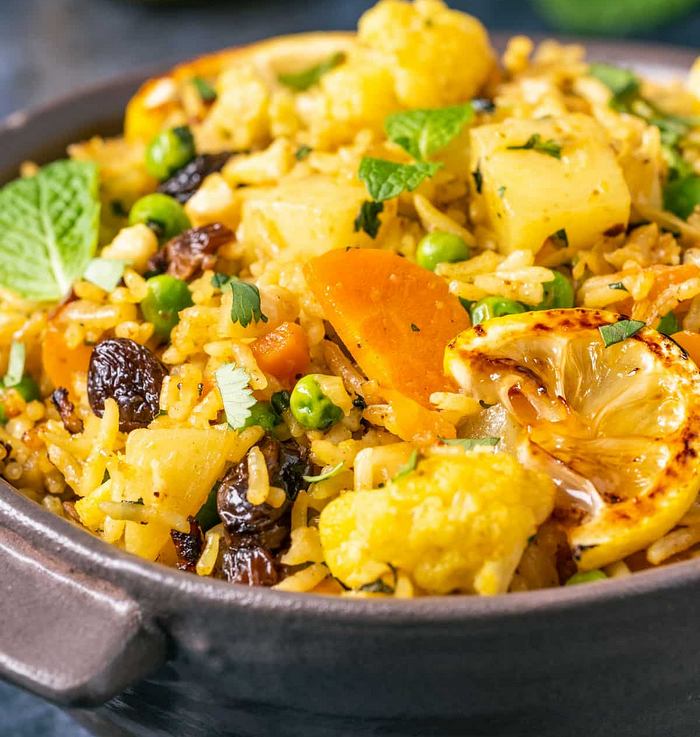 Biryani de légumes au riz basmati ou de choux fleurs
